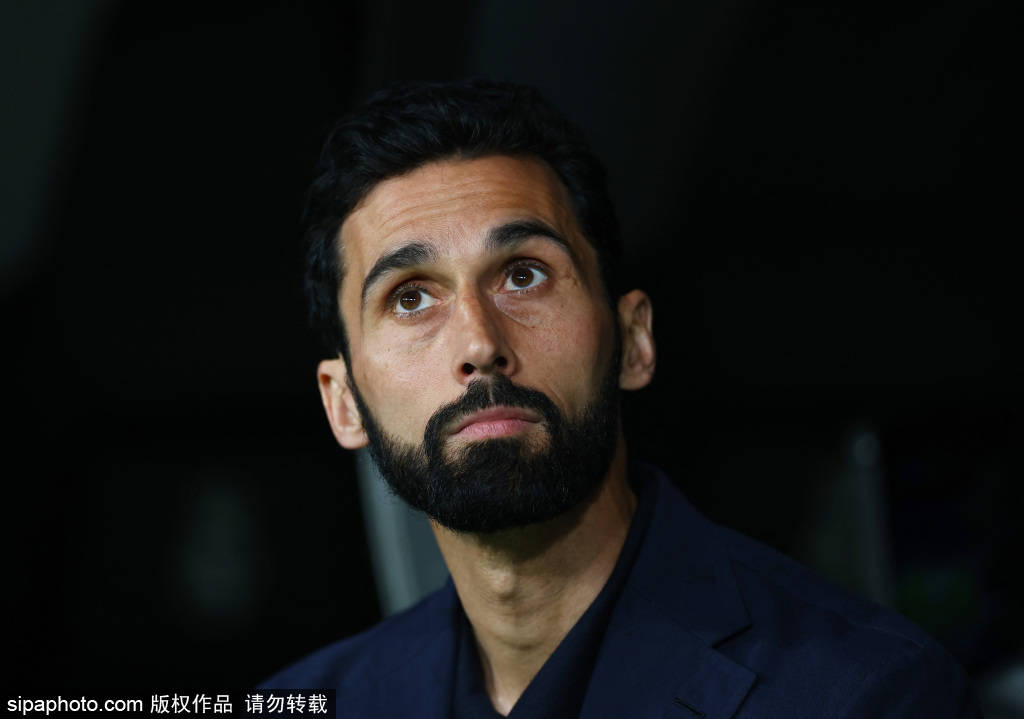 西甲关键轮：巴萨在苦战中拉开差距 七分优势几乎盖棺定论